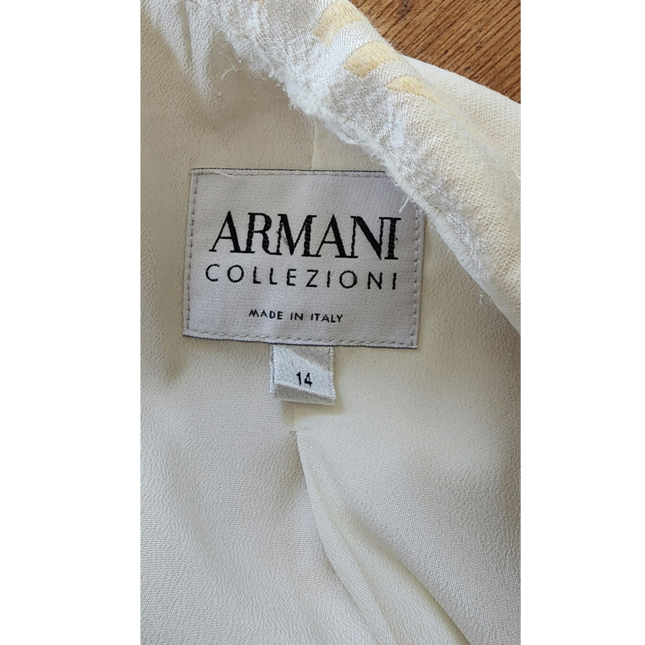 Vintage 2000s Armani Collezioni Blazer Cream Gold Print Flax Silk Print / L
