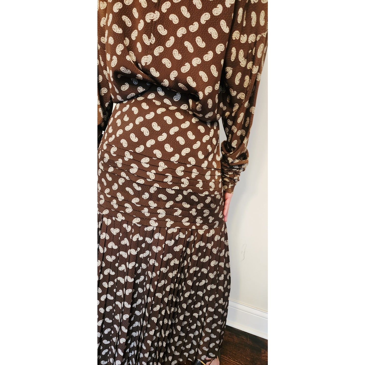 Vintage 1980s GENNY Blouse + Skirt Set Brown White Paisley Silkprint