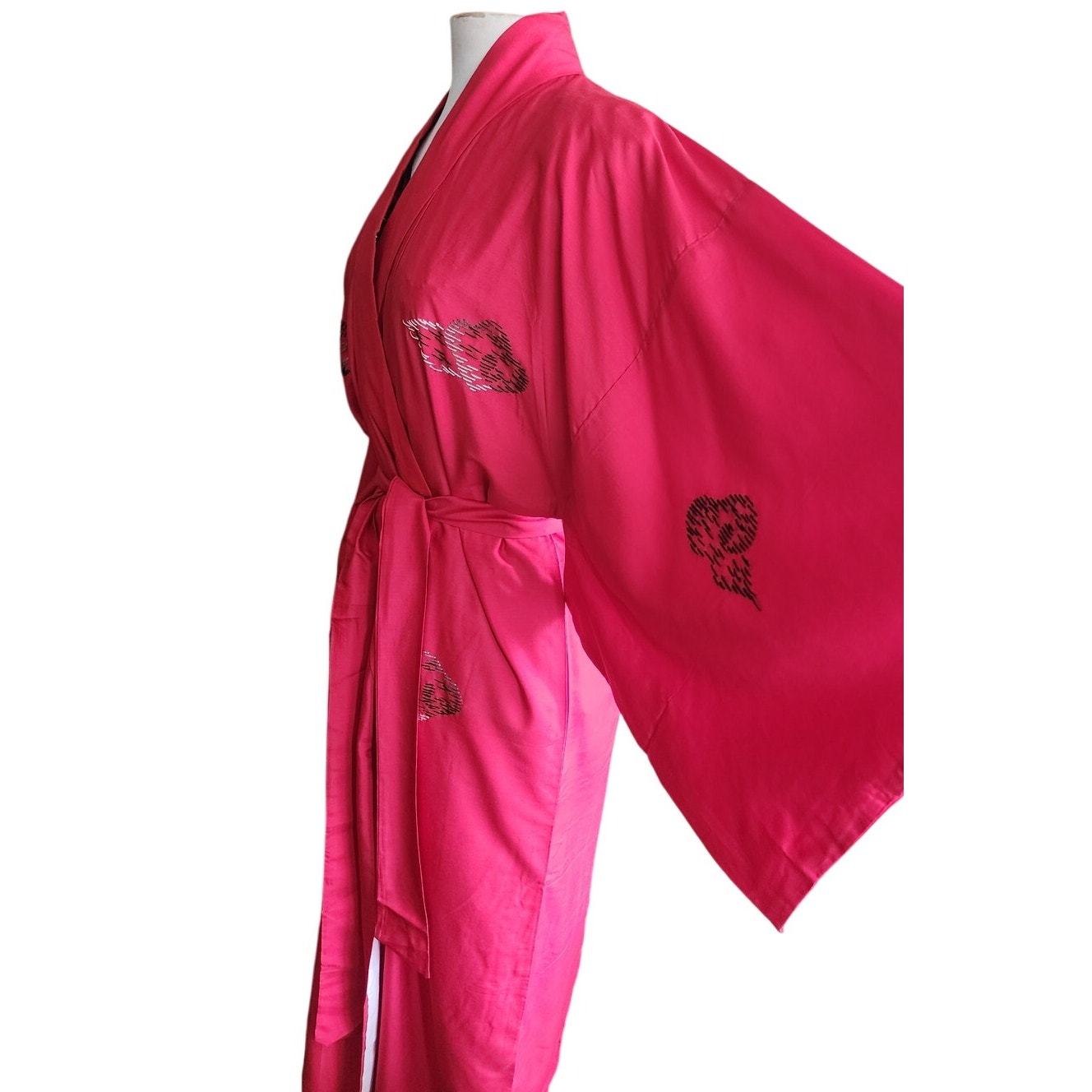 Vintage Japanese Dragon Robe Embroidered Red Silk