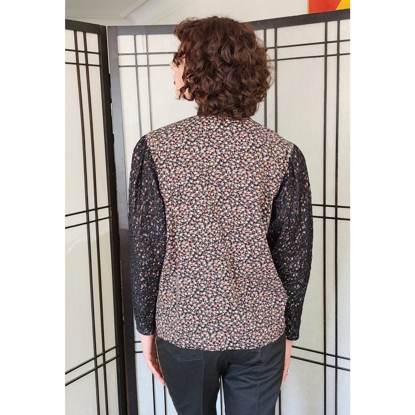 Vintage 80s Blouse Floral Print Black Lace Pussycat Bow