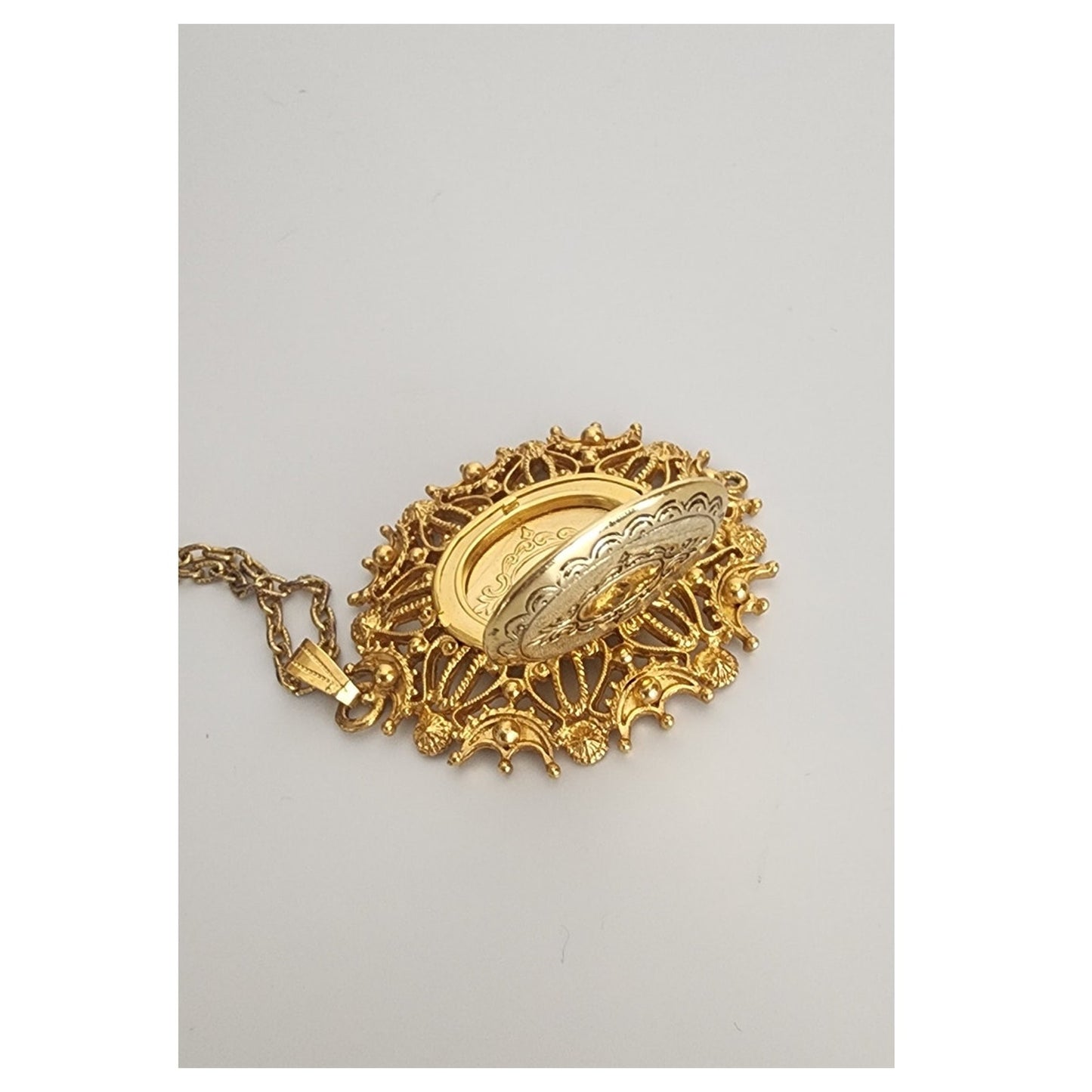 Vintage 1960s Florenza Necklace Locket Pendant Gold Baroque Style