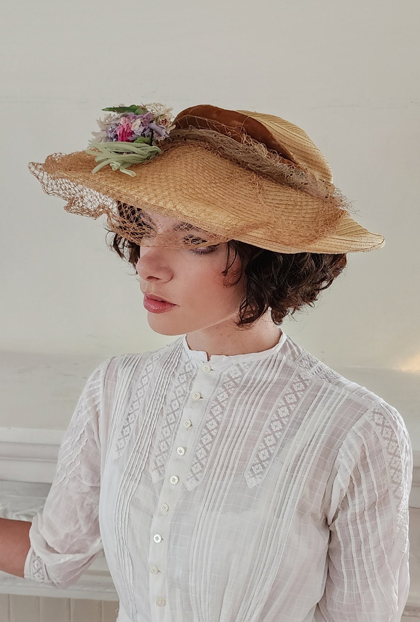 30s Beige Straw Summer Hat - Wide Brimmed with Veil and Flowers