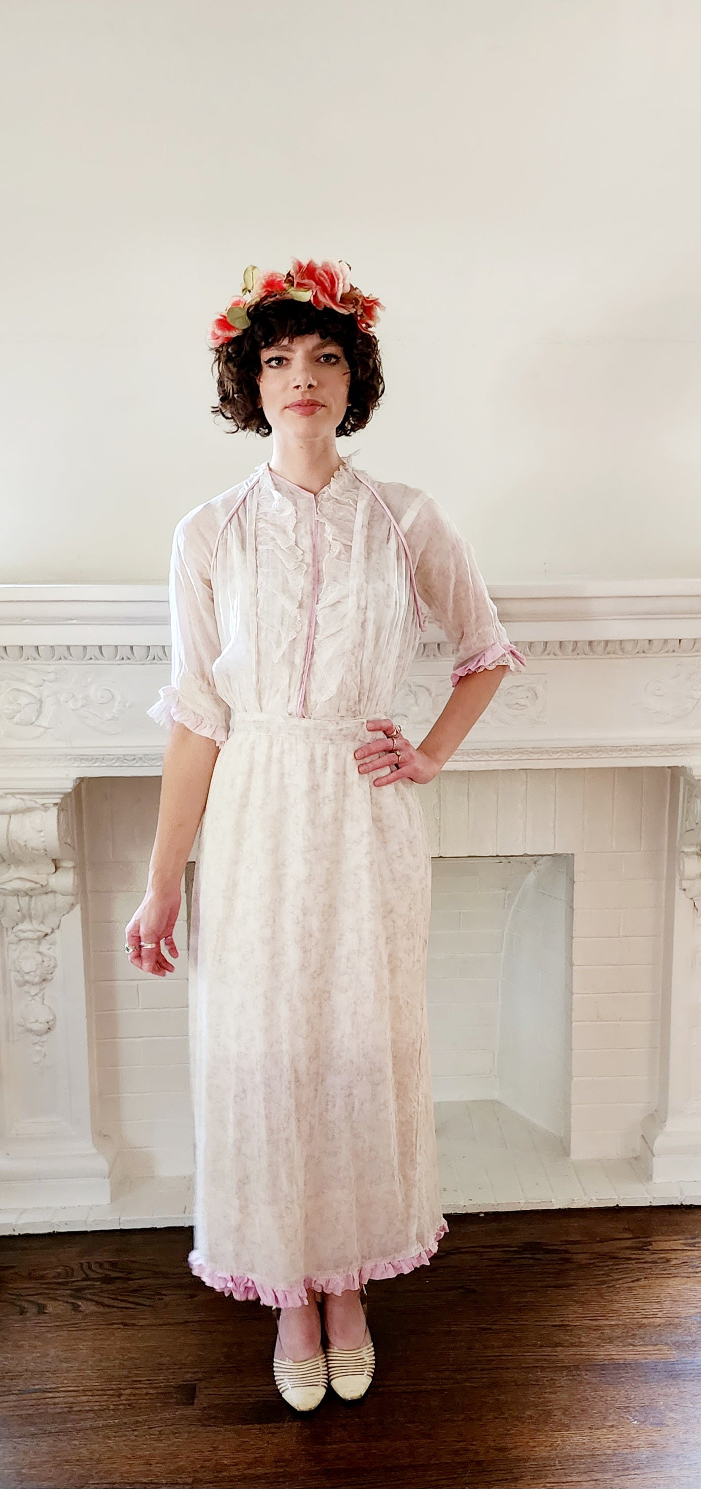 Edwardian Dress Subtle Floral Print w/ Pink Trim S