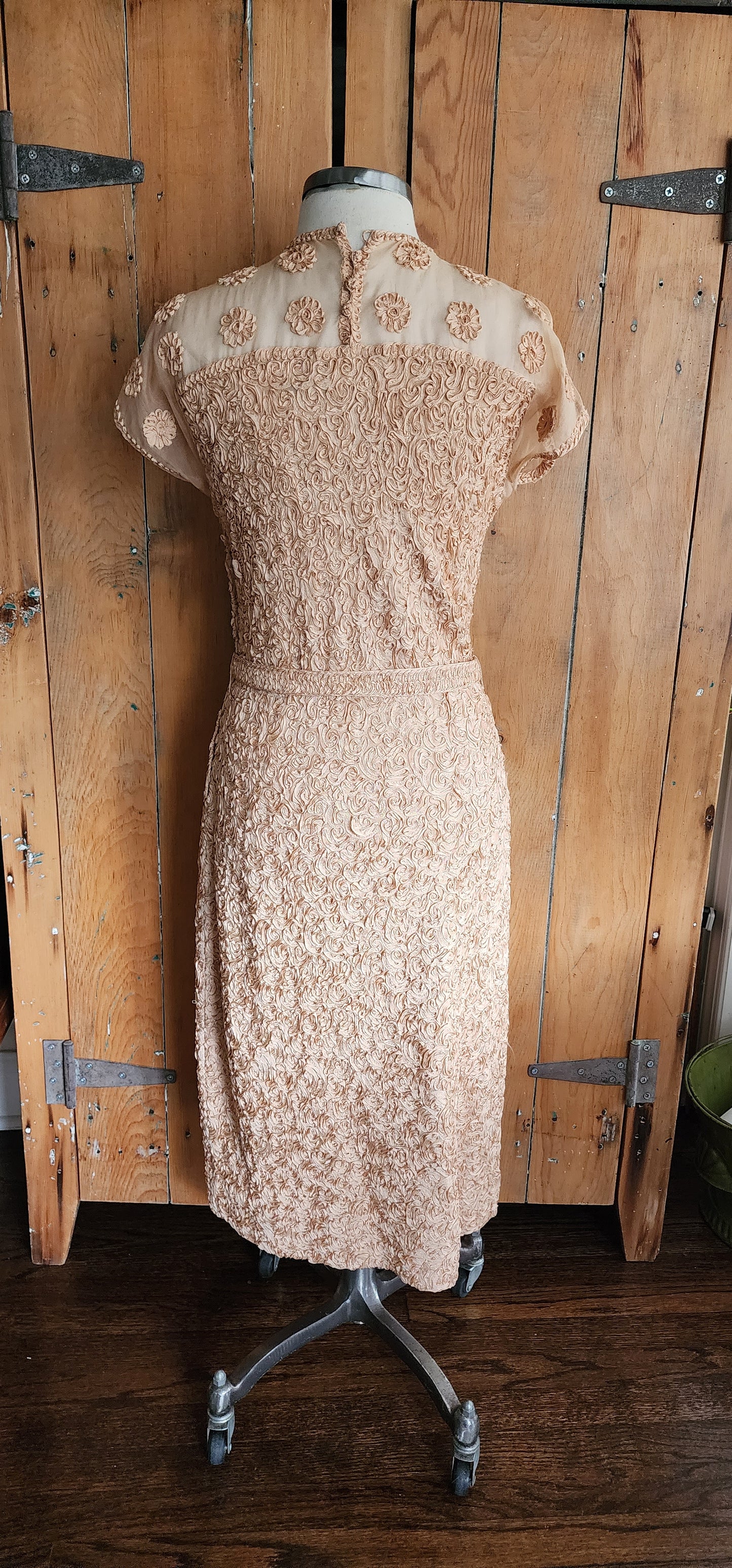 50s Peach Pink Party Dress Ribbon Lace Short Sleeves Caledonia