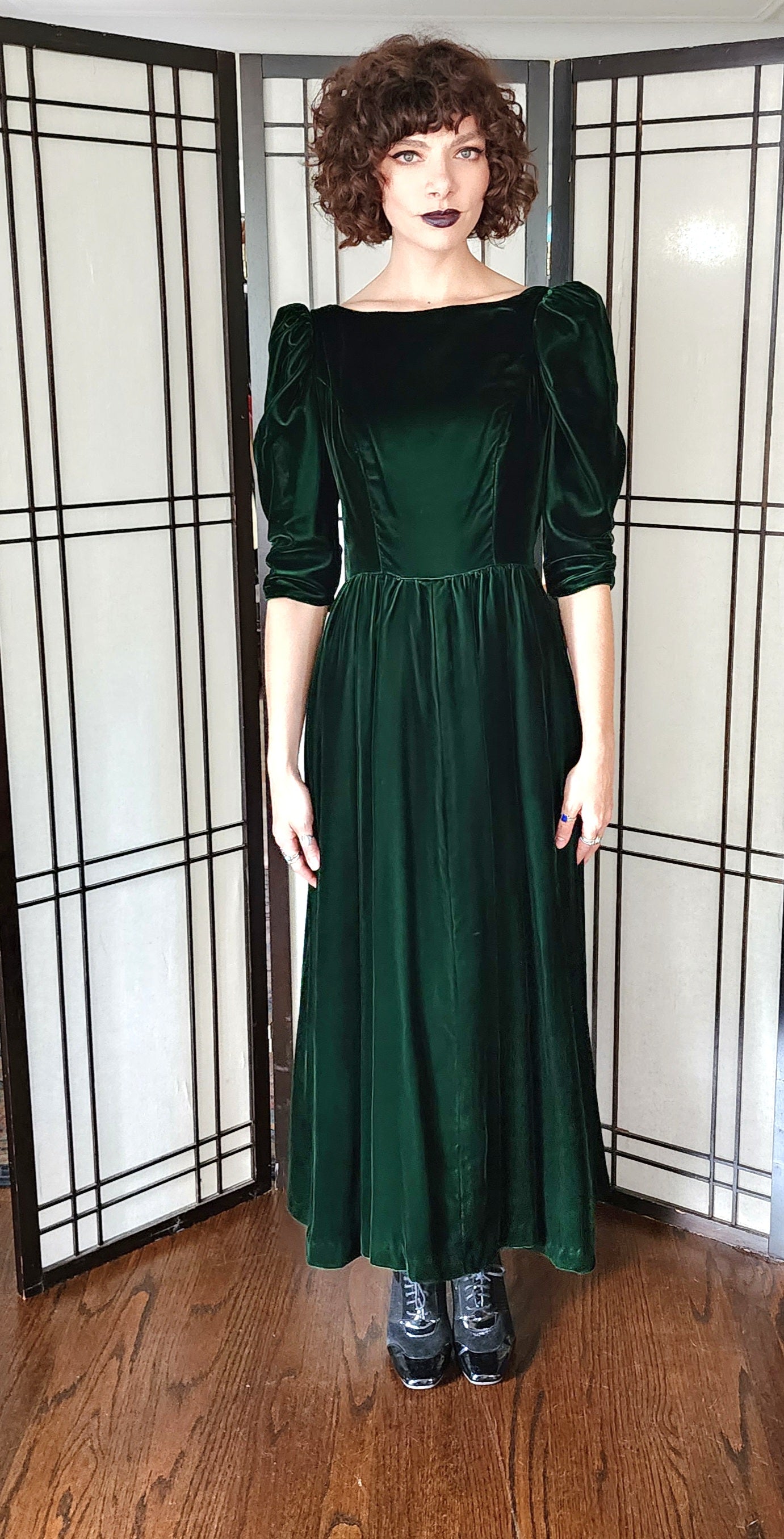 80s Green Velvet Dress Puffed Shoulders / Small