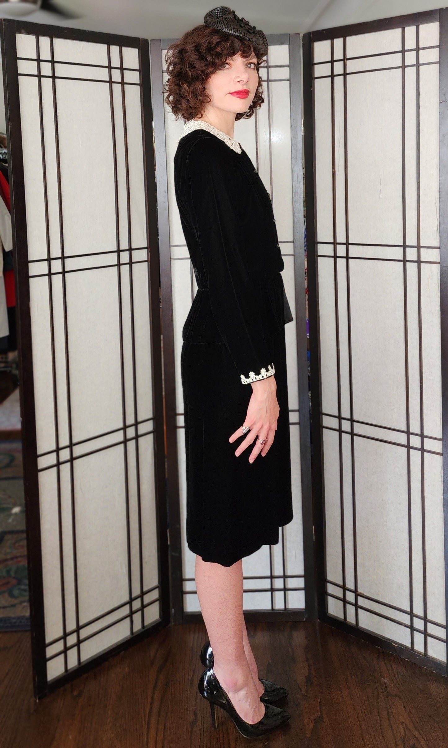 80s Black Velvet Dress White Lace Collar Joan Leslie Kasper
