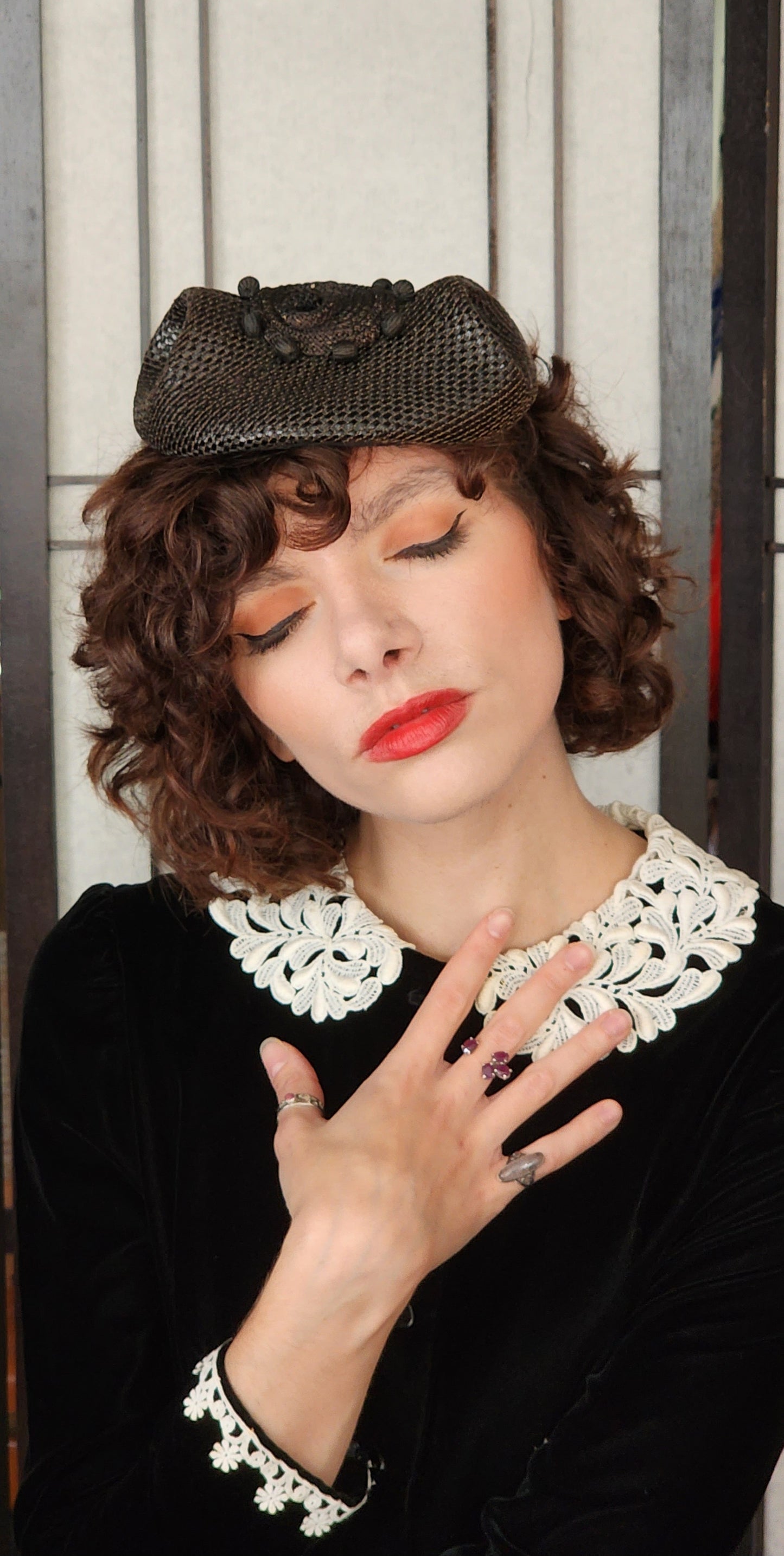 50s Black Straw Beanie Hat Junia Carson Pirie Scott Modernist