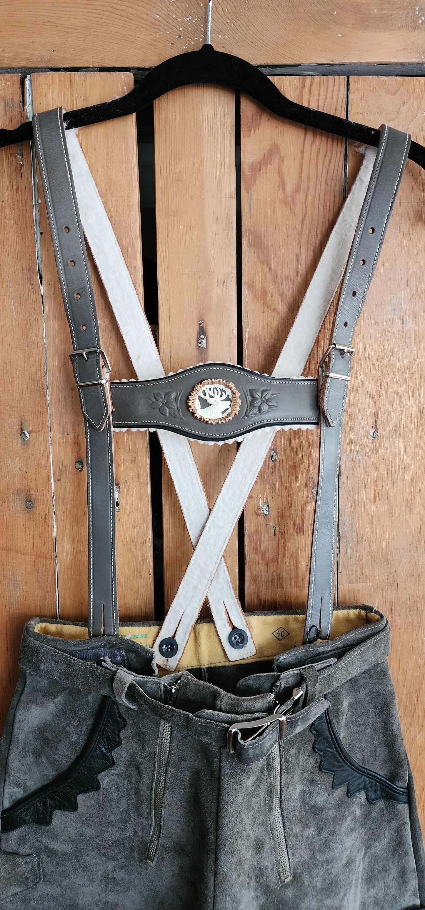 Vintage Bergfreund German Lederhosen Grey Suede Leather Shorts Suspenders Womens S