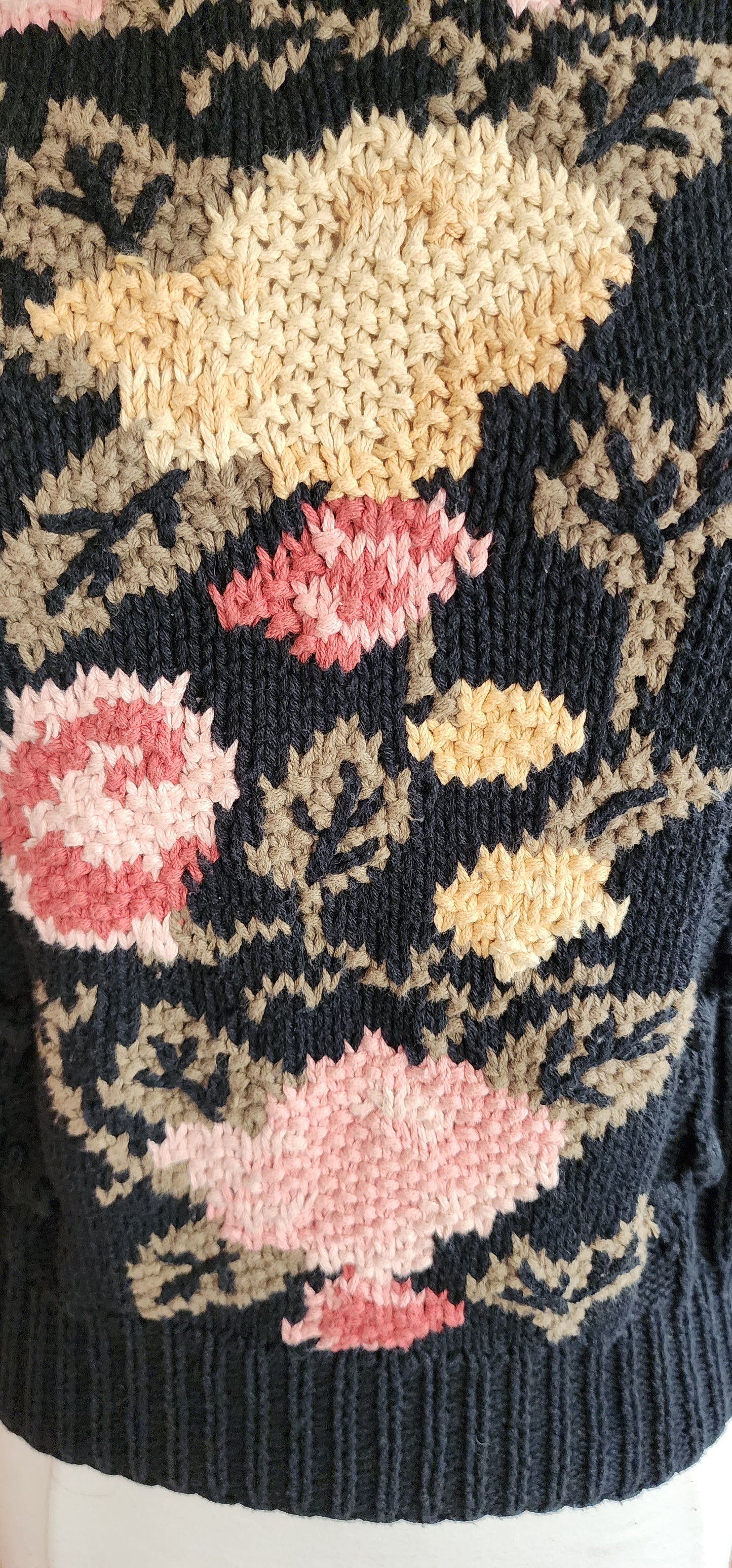 80s Black Sweater Pink Rose Flowers Liz Claiborne