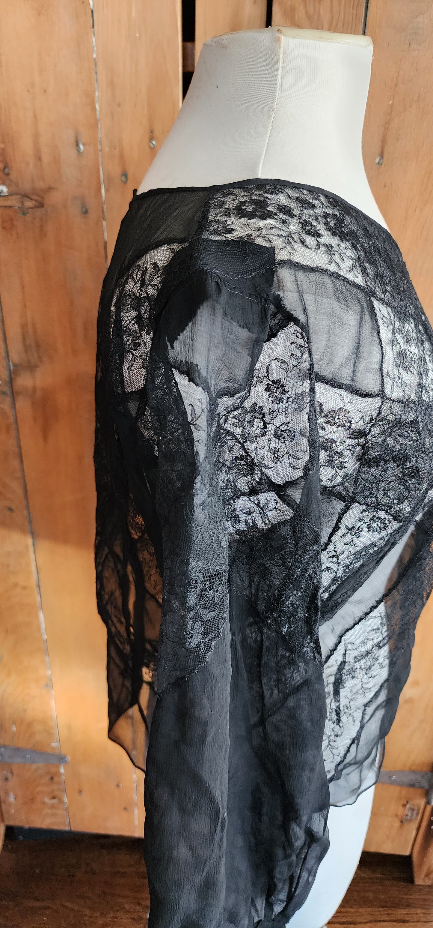Vintage 30s Blouse Black Silk Lace Long Sleeved