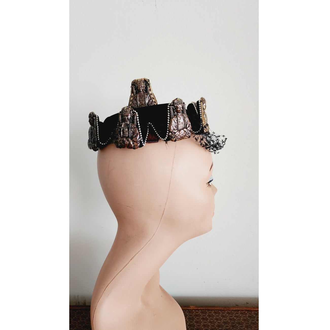 Vintage 50s Bes-Ben Hat Pointed Buddha Pagoda