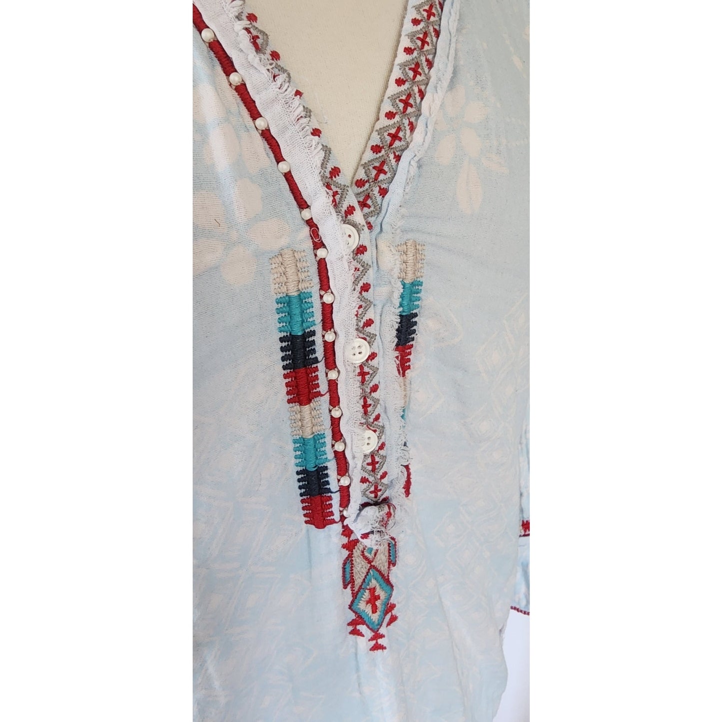 JOHNNY WAS Tunic Top Shirt Light Blue w/Embroidery Long Sleeve