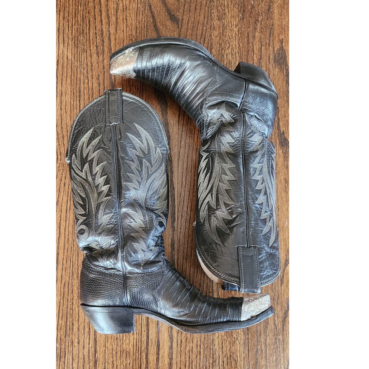 Vintage Ladies Cowboy Boots Tacco Black Tooled Leather Silver Etched Toes Snakeskin