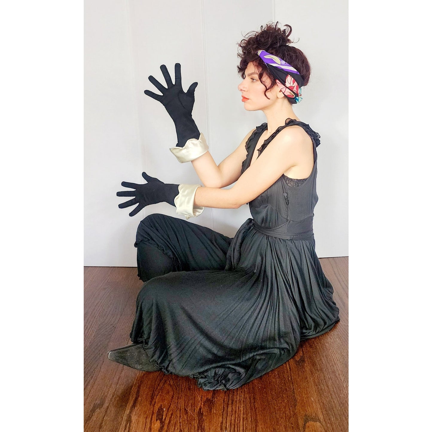 Vintage 40s Evening Gloves Black w/Cream Satin Scallop Edged Cuffs