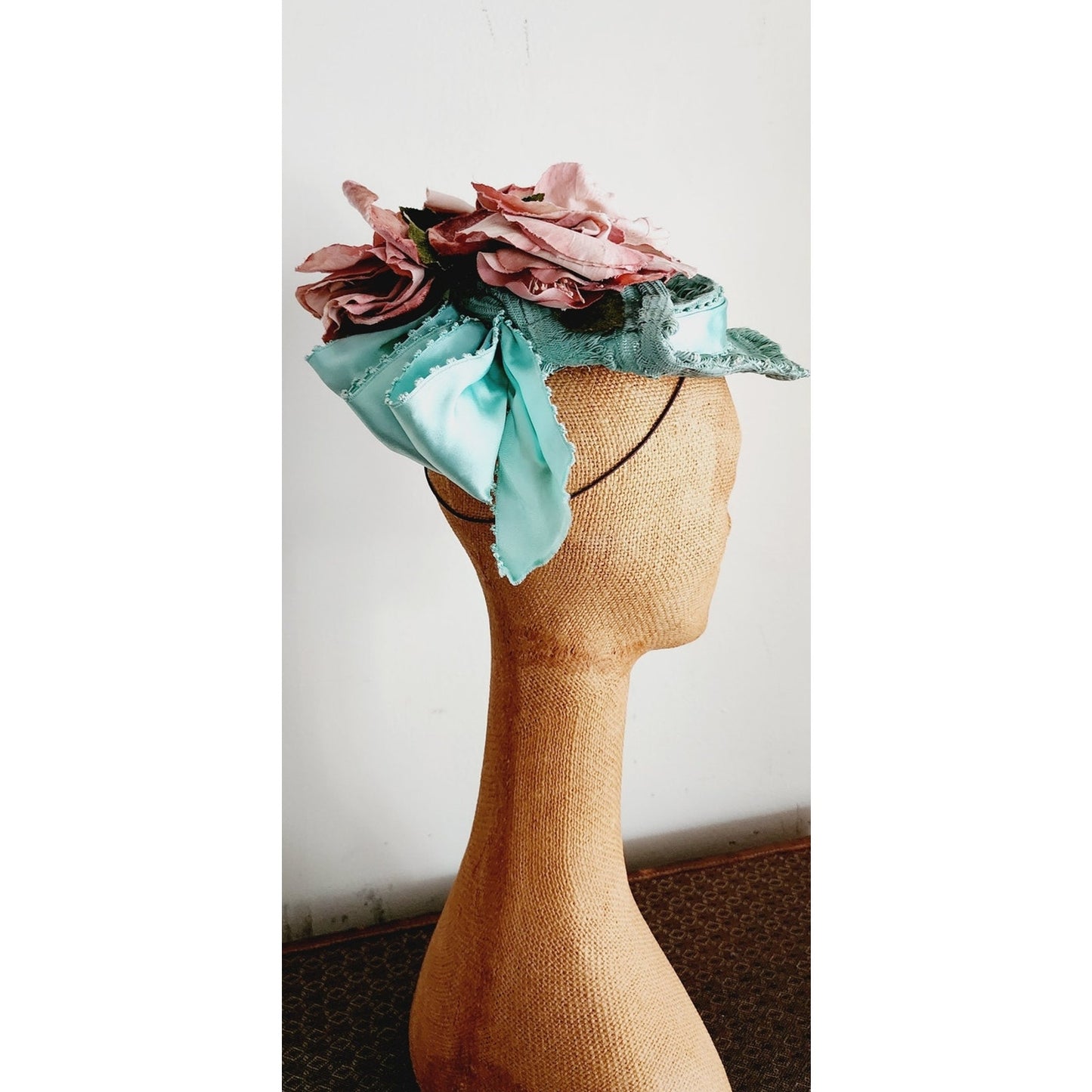 Vintage 30s Blue Pink Hat in Straw & Silk by Milgrim