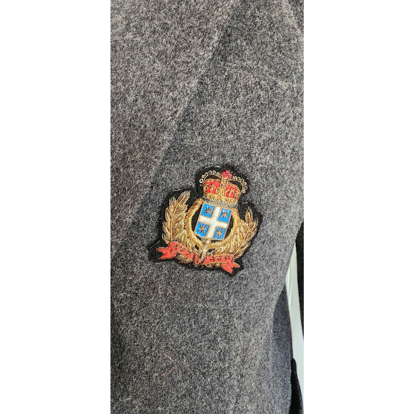 Vintage 80s Gray Blazer w/Heraldic Crest by Hugo Buscati / M