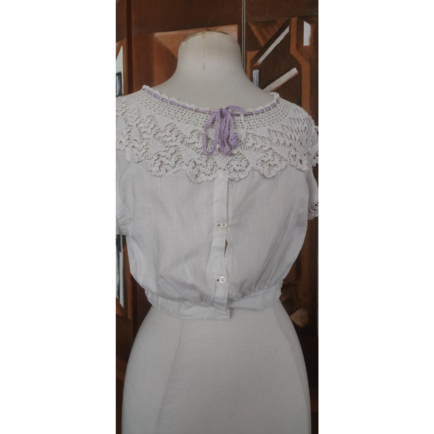 Vintage 1900s Blouse White Antique Edwardian Crochet Lace Cropped Top Button Down