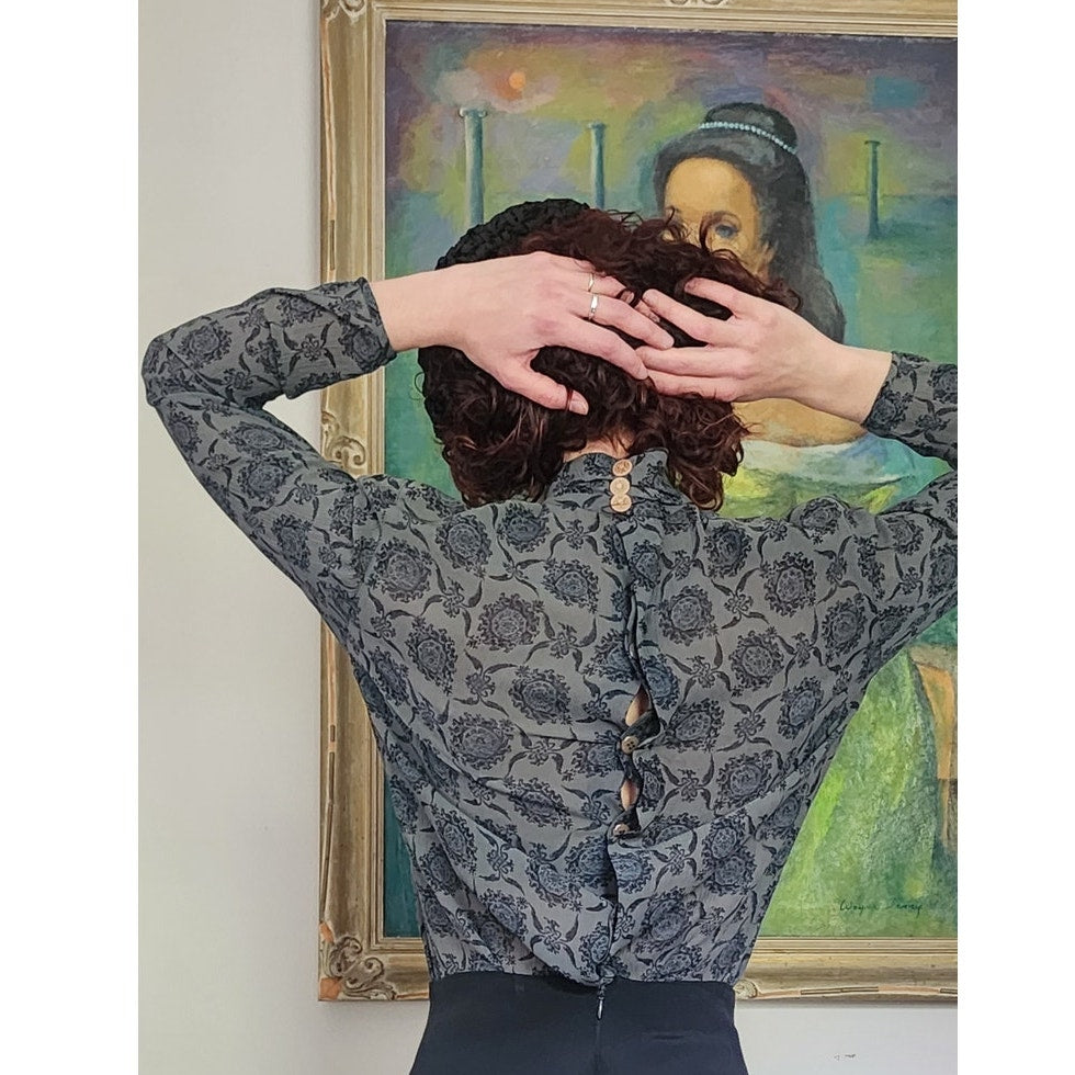 Vintage 80s UNGARO Blouse Gray Silkprint Shirt Back Buttons