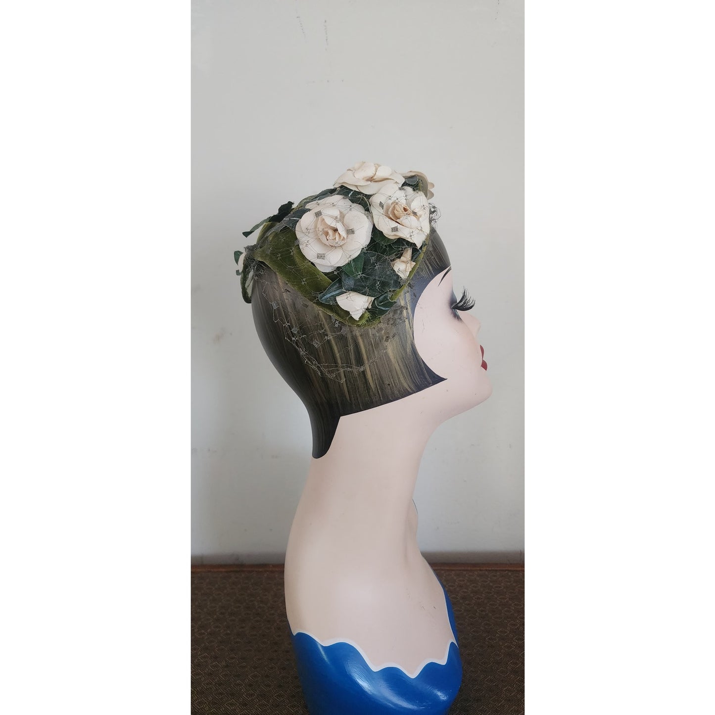 Vintage 50s Flower Hat Green Beige by Paulette Paris