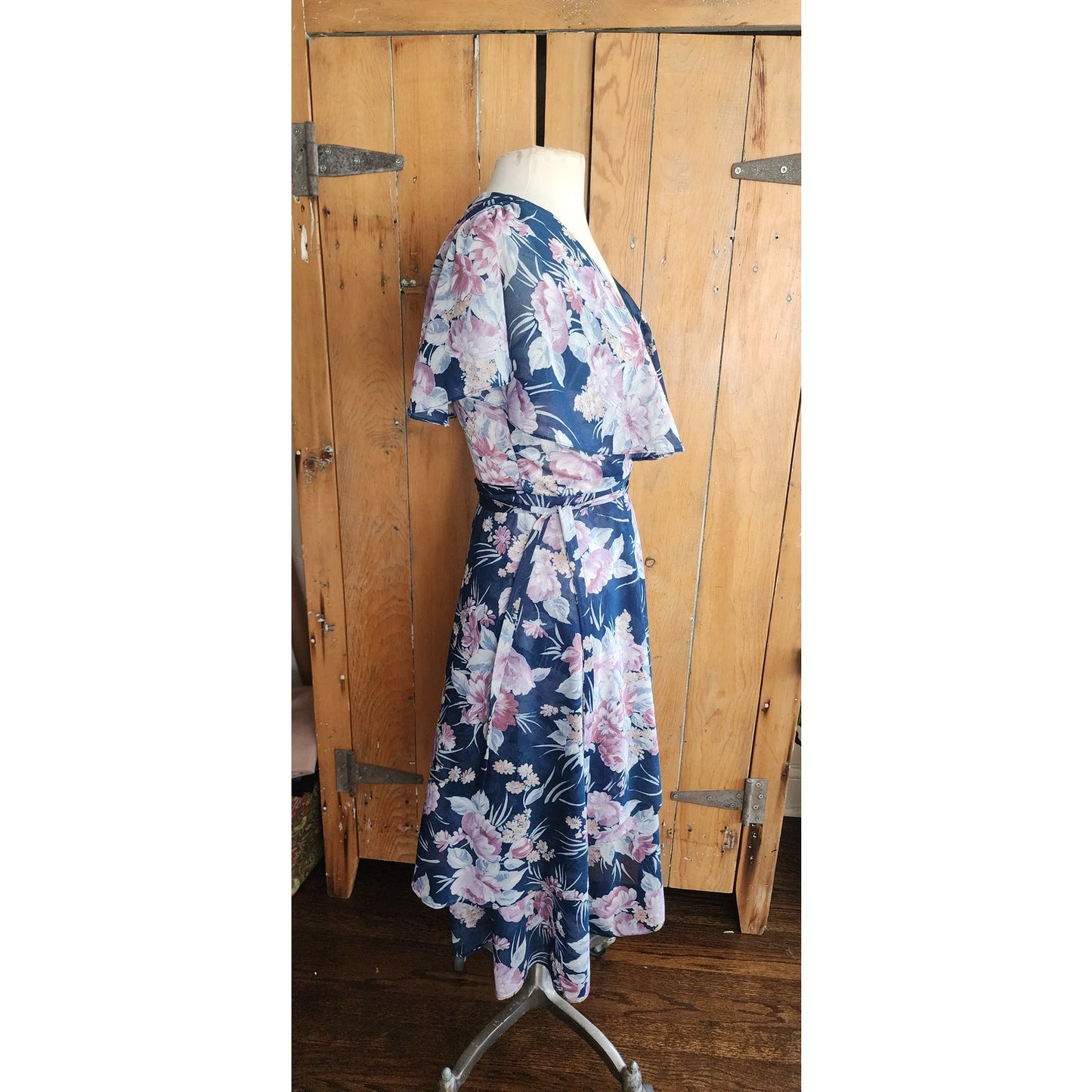 Vintage 70s Wrap Dress Blue Floral Print