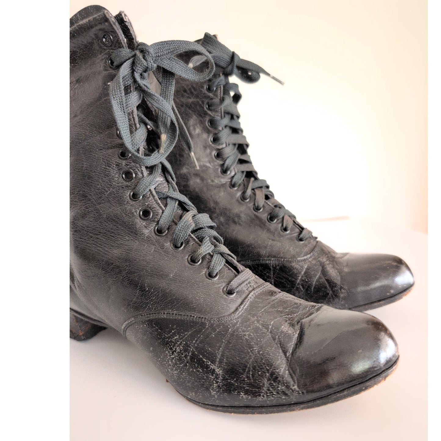 Antique Lace Up Ankle Boots Black Leather Edwardian / 6.5