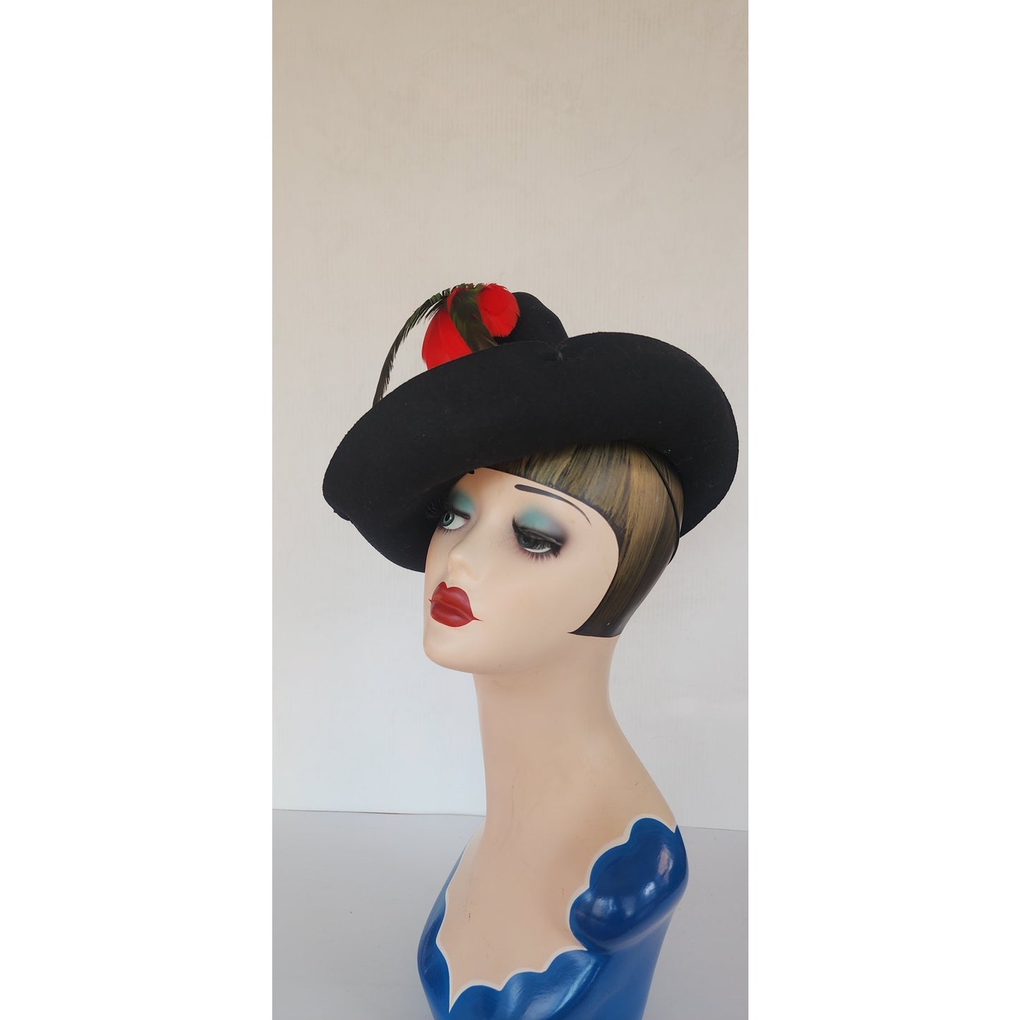 Vintage 30s Robin Hood Hat Black Wool Red Feather New York Creation