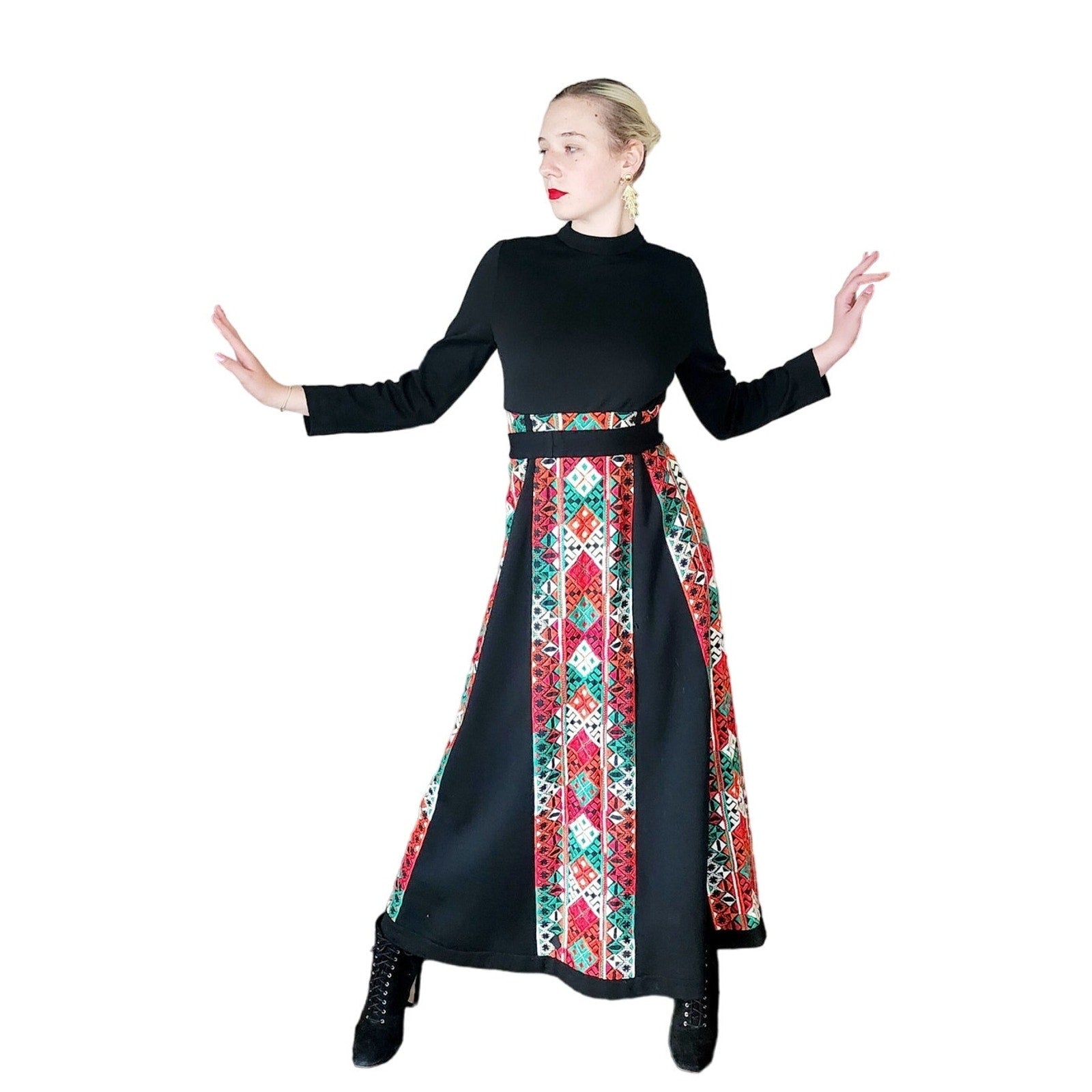 Vintage 70s Black Maxi Dress Colorful Skirt Embroidery Cleopatra Broum RareJule Vintage Vintage 70s Black Maxi Dress Colorful Skirt Embroidery Cleopatra Broum RareJule Vintage