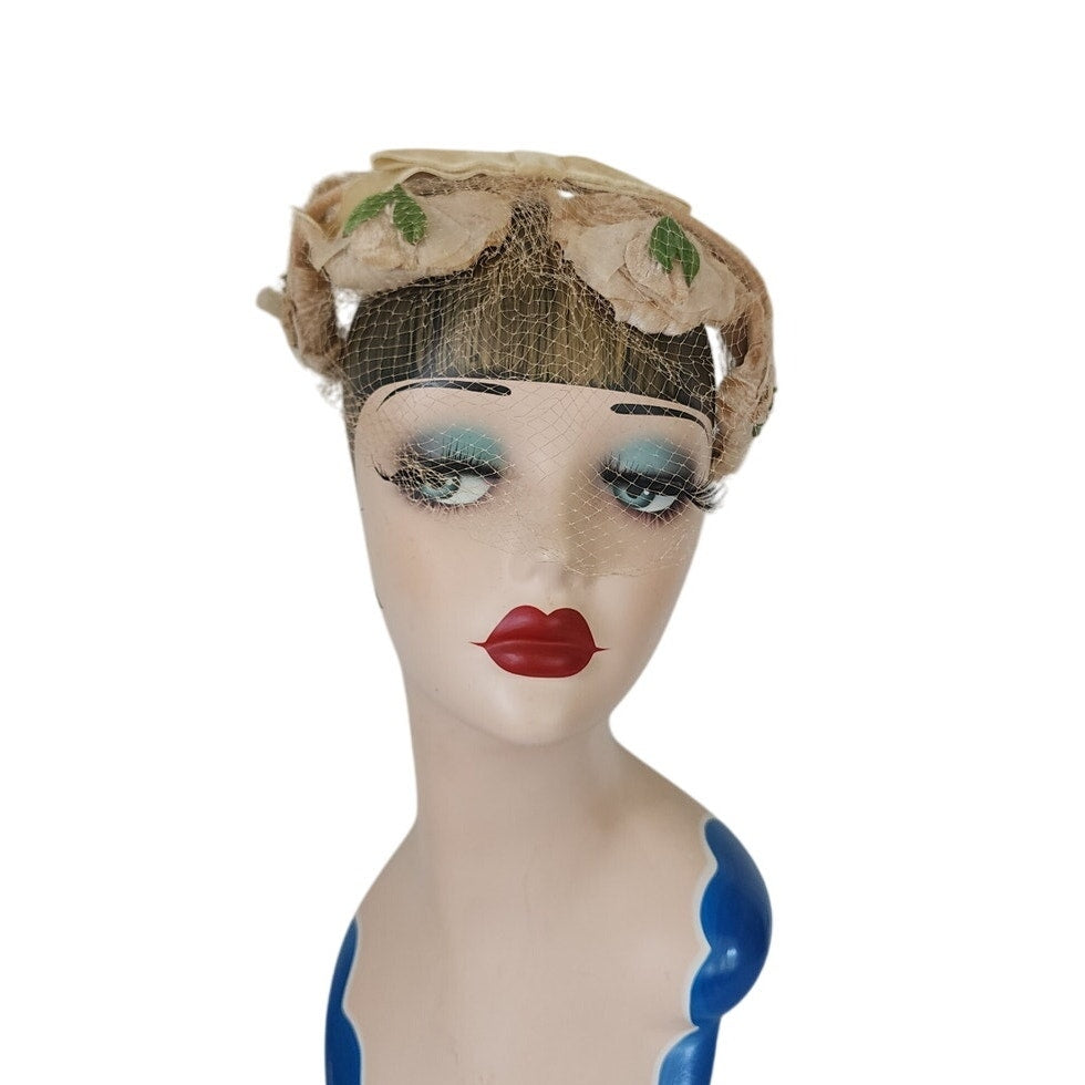 Vintage 50s Fascinator Hat Beige Peach Floral Crown Bridal Headband Wedding