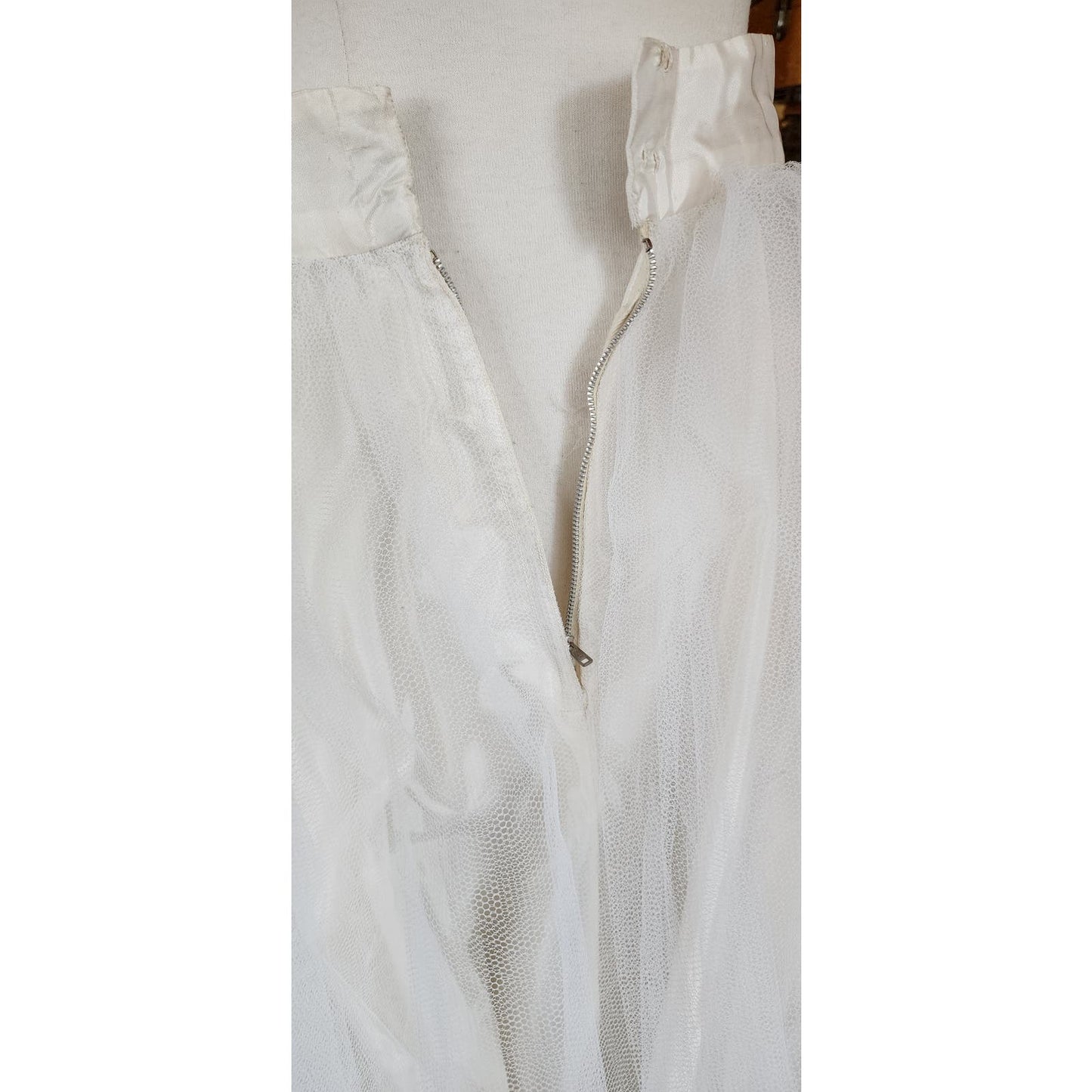 Vintage 50s White Tulle Petticoat Skirt High Waisted Bridal Wedding