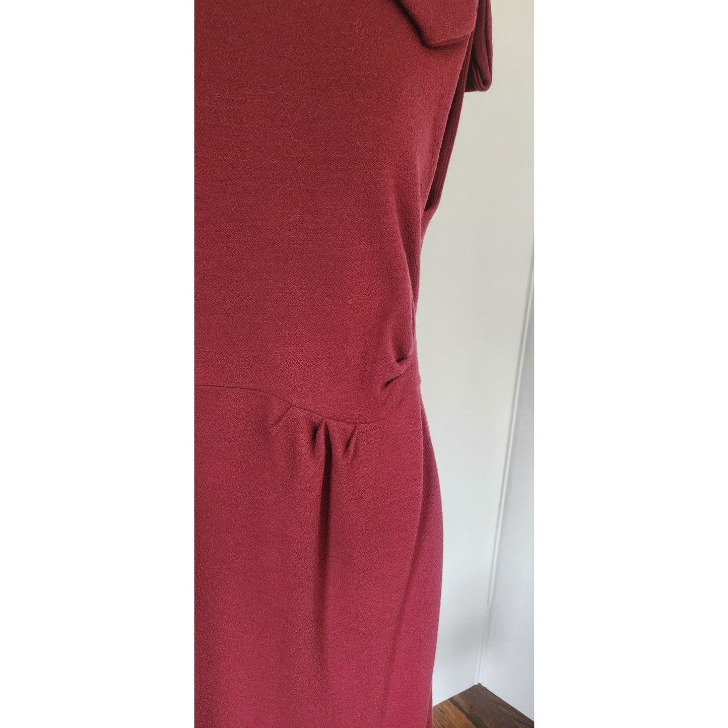 Fall 2011 Armani Collezioni Sleeveless Dress Burgundy Red Bow Shoulders Bateau Neck Large