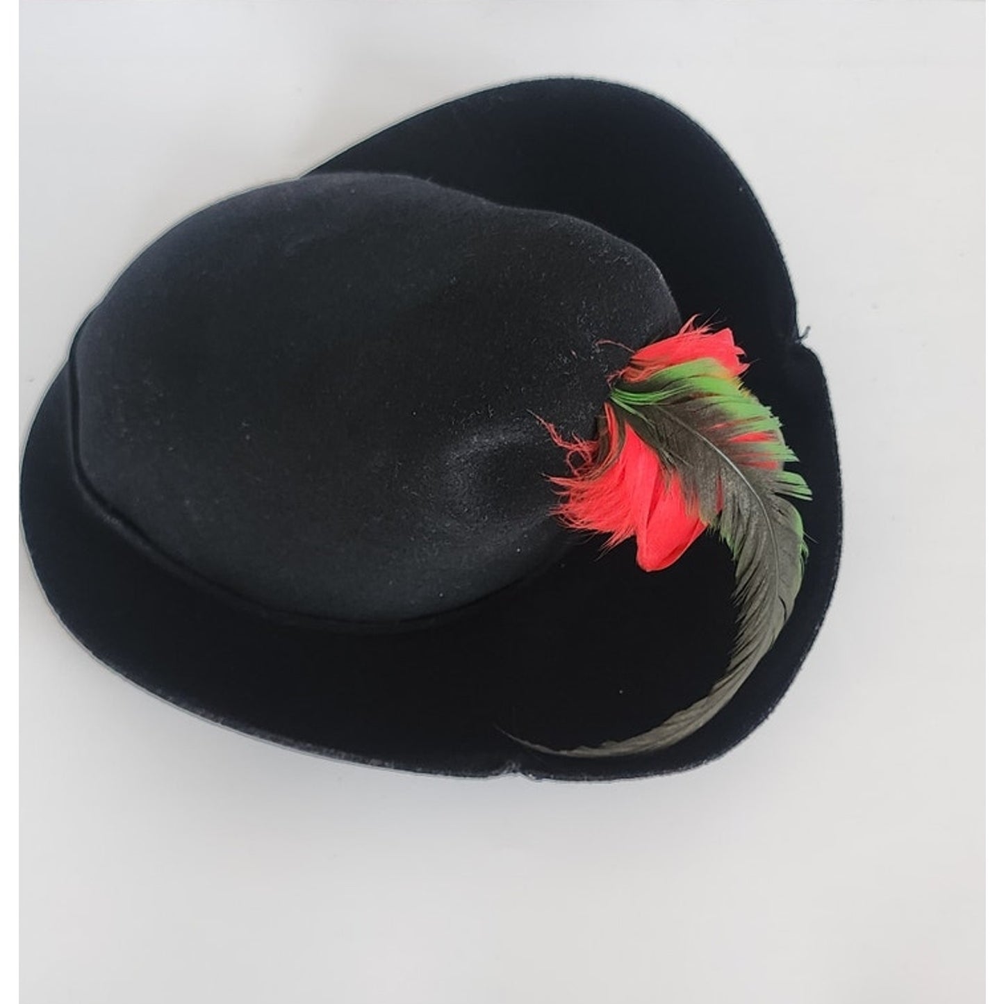 Vintage 30s Robin Hood Hat Black Wool Red Feather New York Creation