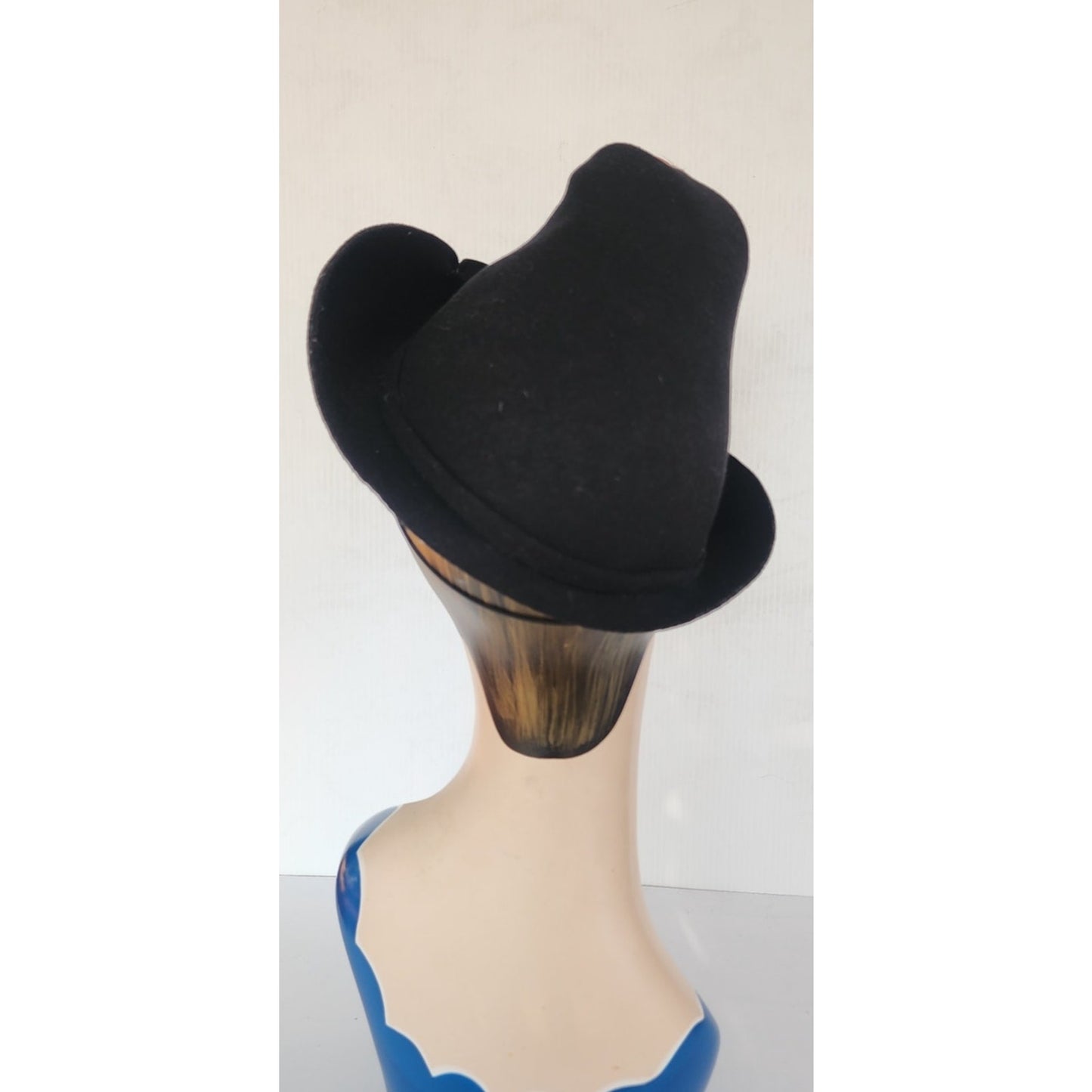 Vintage 30s Robin Hood Hat Black Wool Red Feather New York Creation
