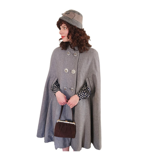 Vintage 60s Cape Coat Gray Wool Cloak w/Fuzzy Liner Mod Style / Med