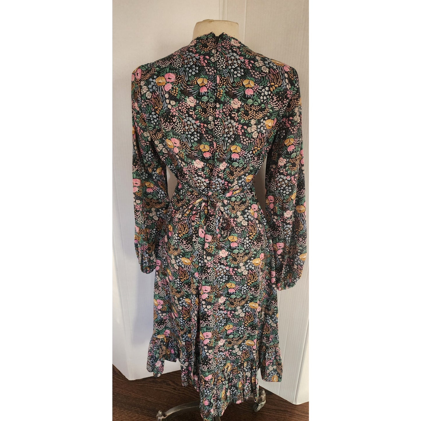 Vintage 70s Floral Print Boho Dress Long Sleeves Leslie J / M