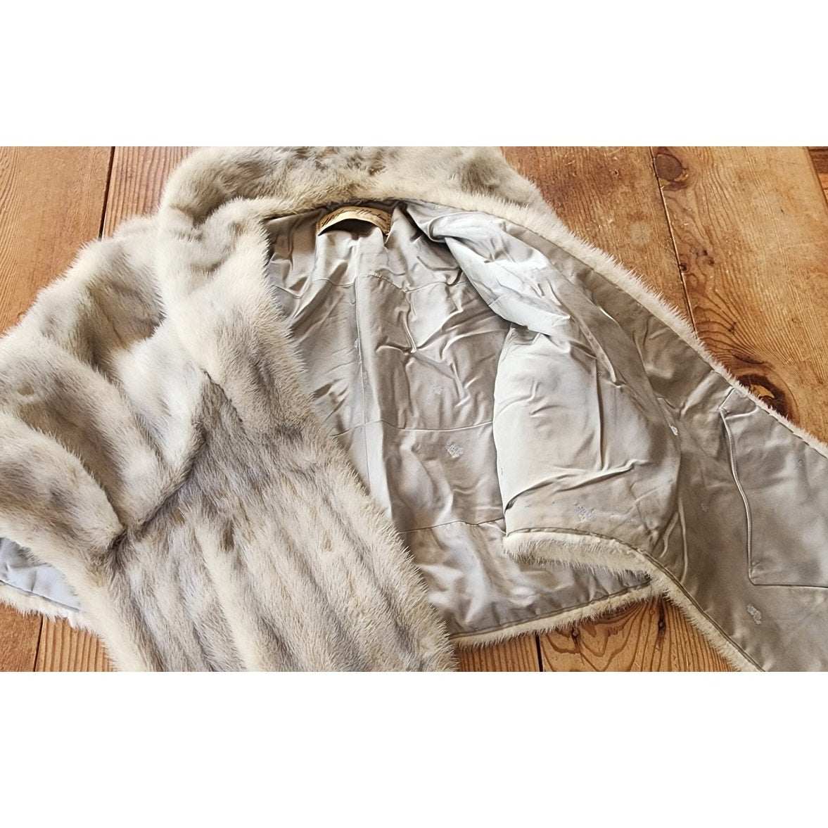 Vintage 50s Silver Mink Fur Wrap Stole by Hoffman-Morton