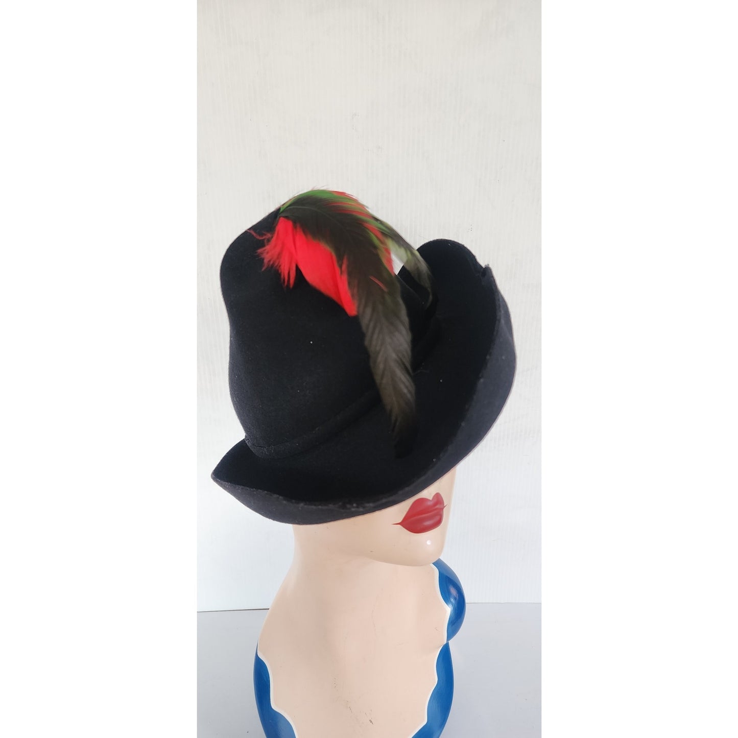 Vintage 30s Robin Hood Hat Black Wool Red Feather New York Creation