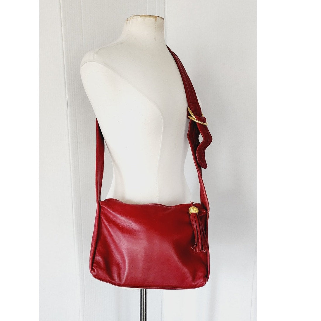 80s Red Leather Shoulder Bag Anne Klein Gold Tassel