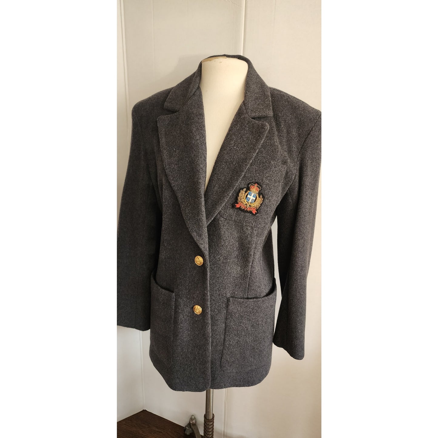 Vintage 80s Gray Blazer w/Heraldic Crest by Hugo Buscati / M