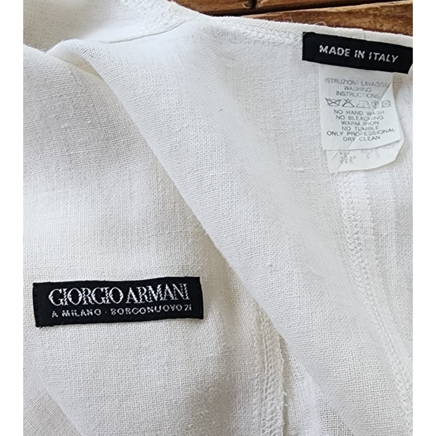 Vintage 1990s GIORGIO ARMANI BLACK LABEL Jacket White Linen Blazer / Medium