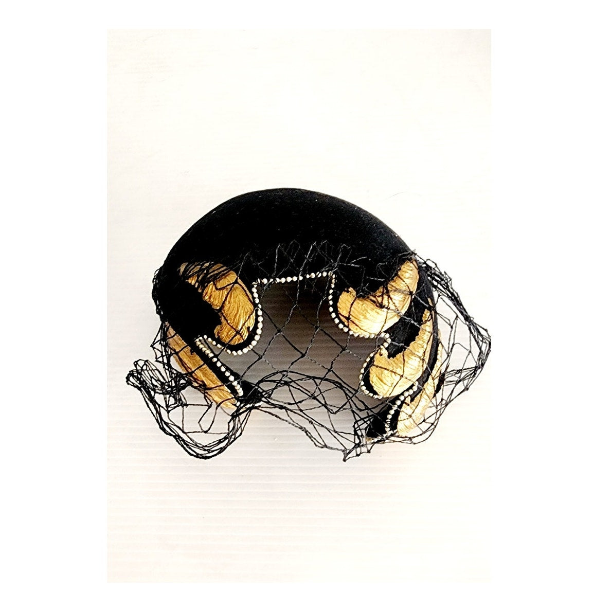 Vintage 1950s Bes-Ben Hat Black Wool Gold Feather Motif
