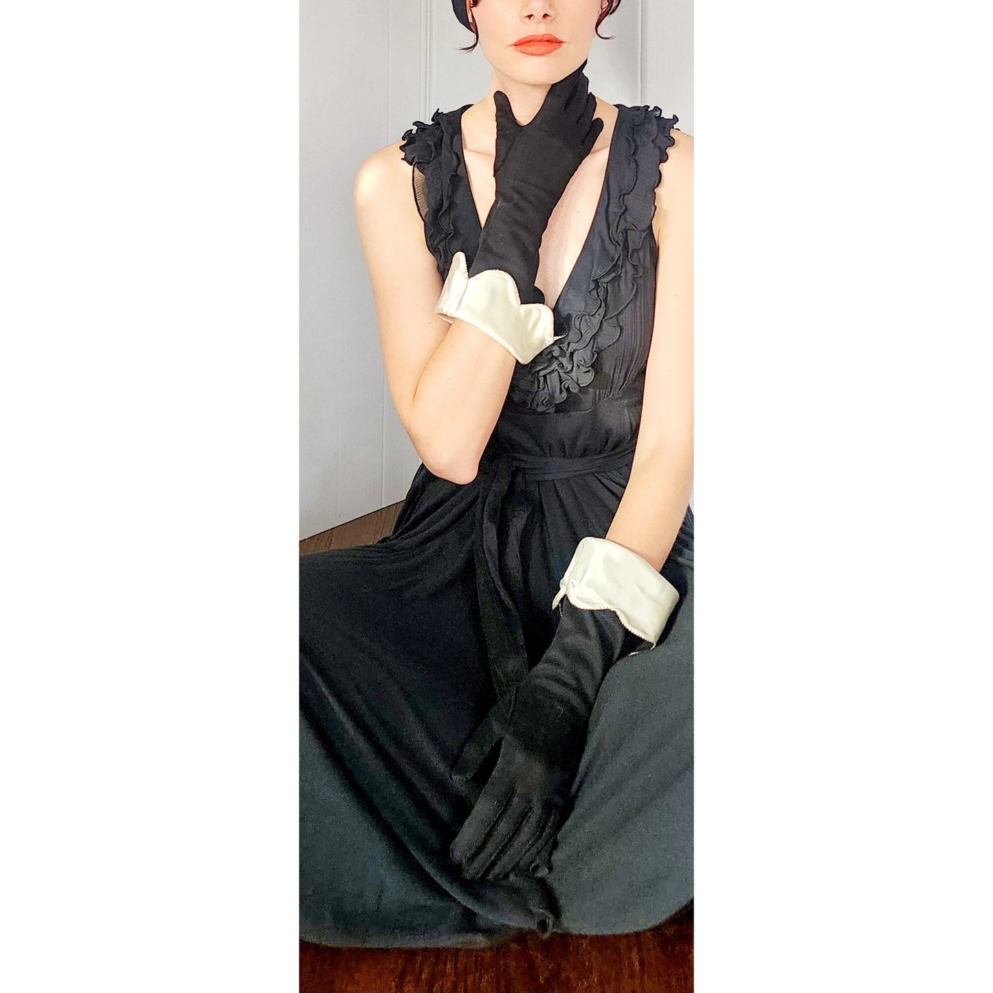 Vintage 40s Evening Gloves Black w/Cream Satin Scallop Edged Cuffs