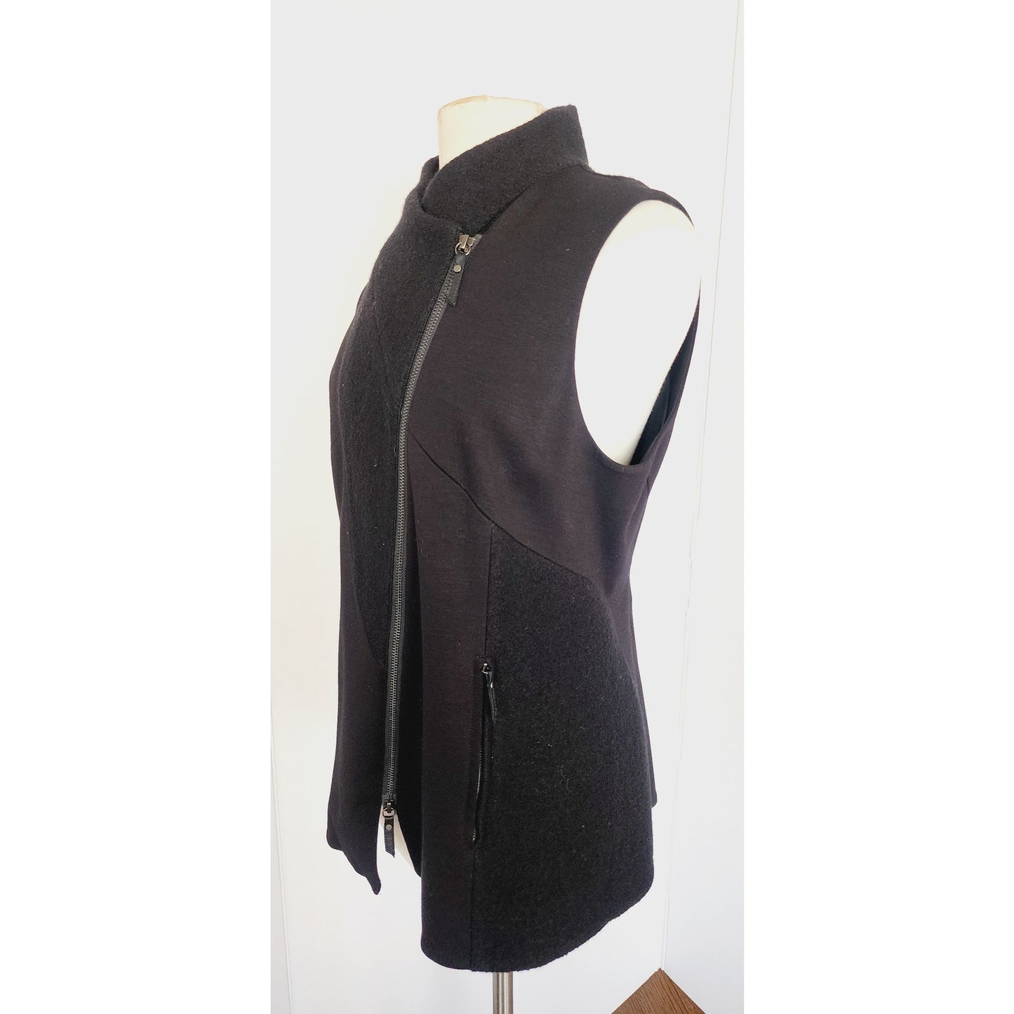 Eileen Fisher Zip Up Vest Merino Wool Blend M