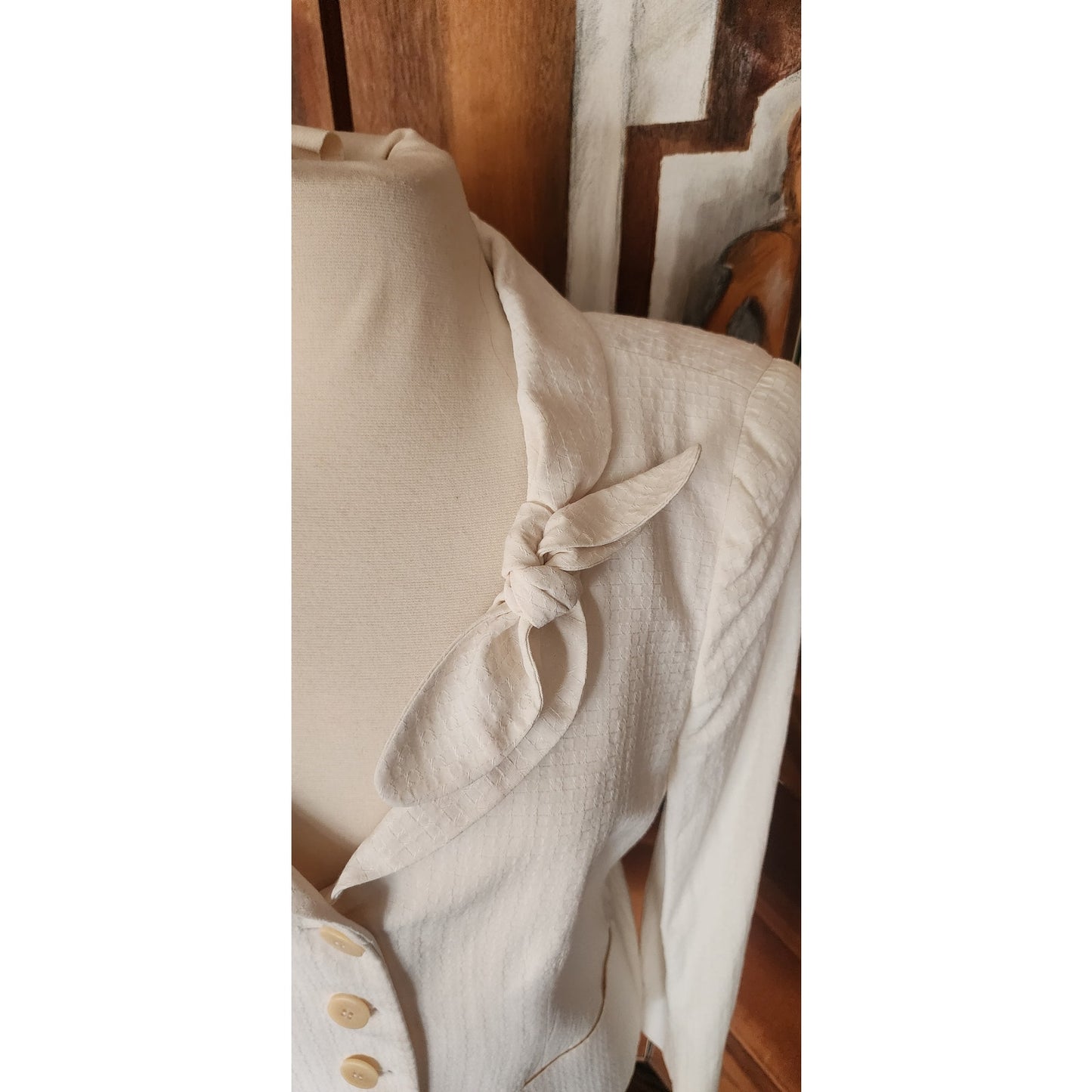 Vintage 2004 ARMANI Blazer in Cream Off White w/Bow Fitted Jacket / Large