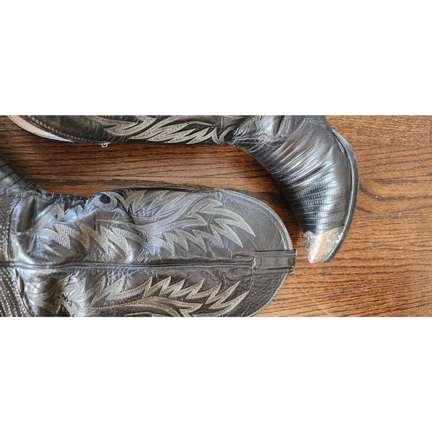 Vintage Ladies Cowboy Boots Tacco Black Tooled Leather Silver Etched Toes Snakeskin