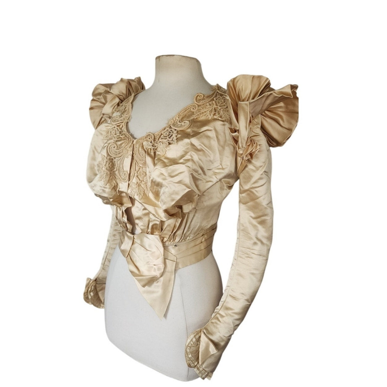 Victorian Ball Gown Bodice Top Jacket Puff Ruffled Sleeves Cream Silk Lace Embroidery 1880s 1890s