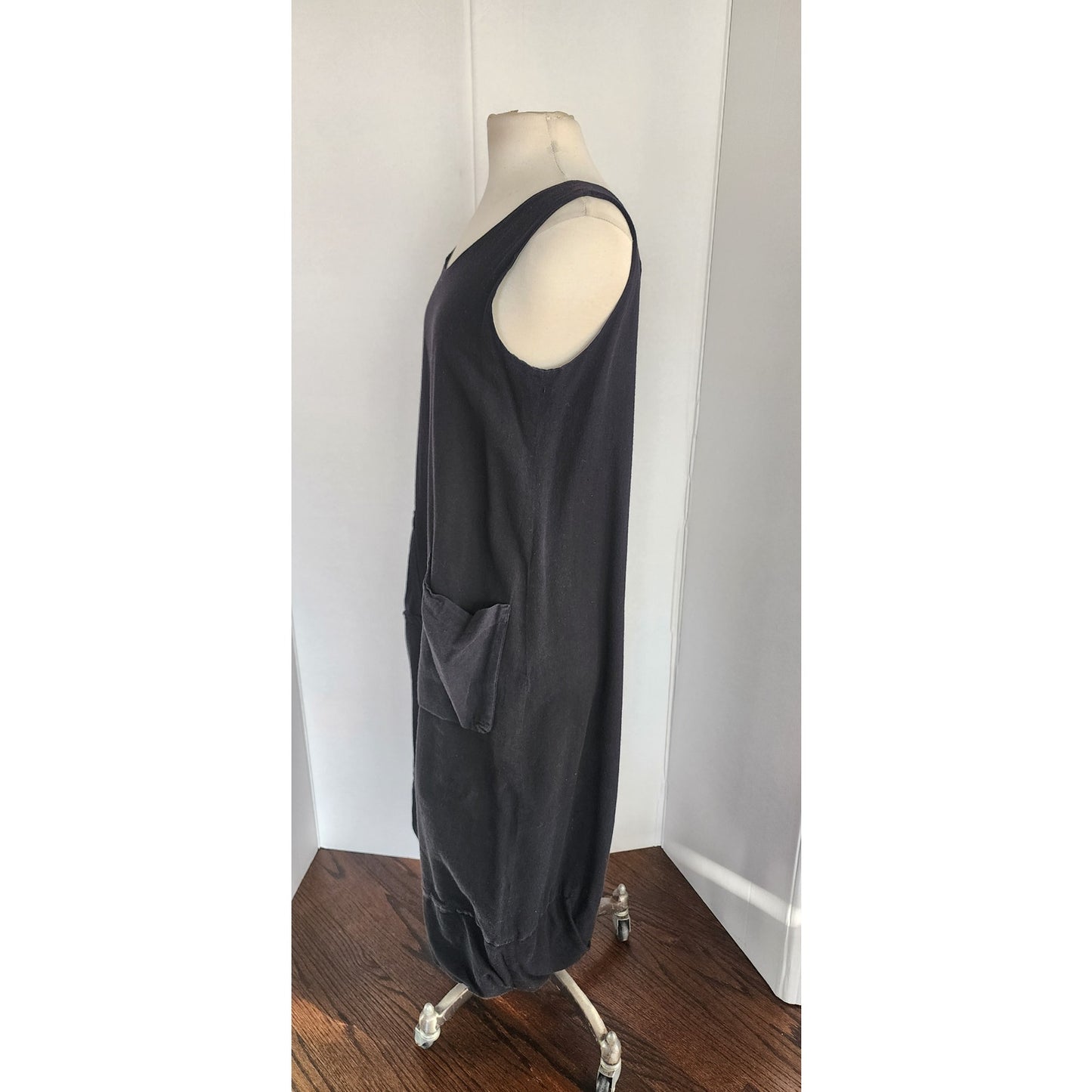 Vintage Lilith of France Black Dress Sleeveless w/Pockets