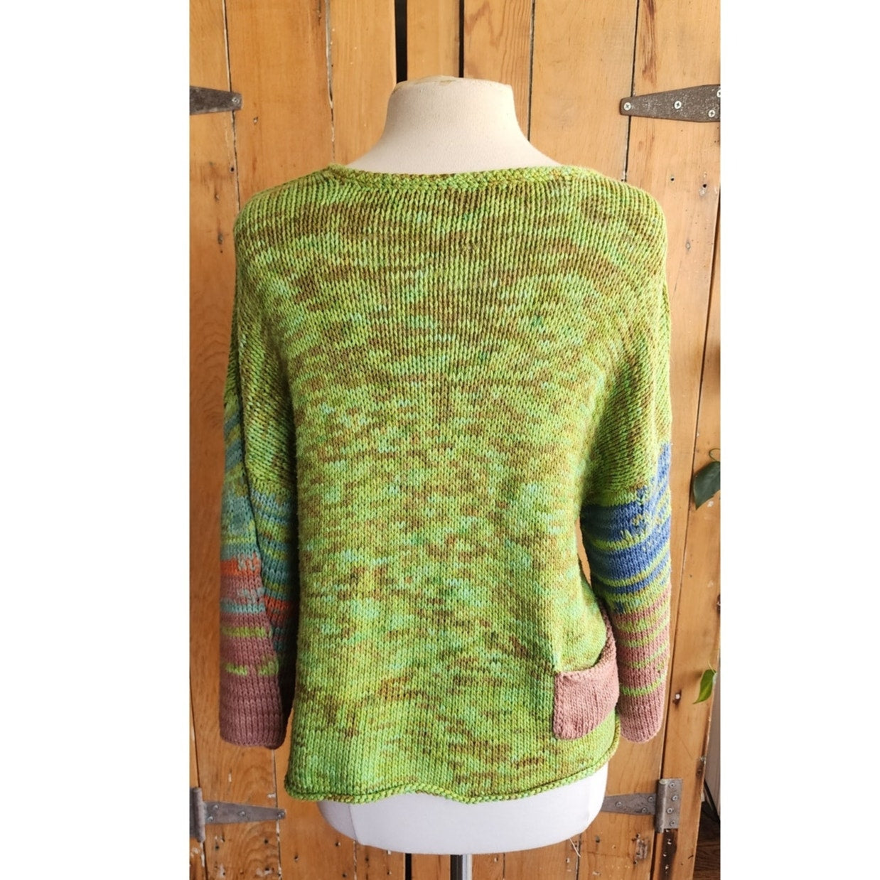 Artisinal Sweater Handknit Cotton Green V Neck w/Pockets / Nonpareil Vita March