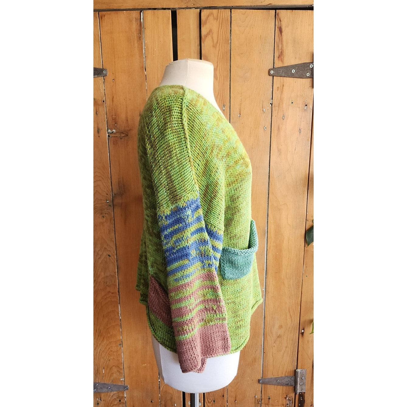 Artisinal Sweater Handknit Cotton Green V Neck w/Pockets / Nonpareil Vita March