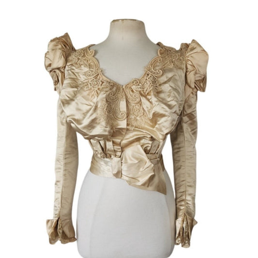 Victorian Ball Gown Bodice Top Jacket Puff Ruffled Sleeves Cream Silk Lace Embroidery 1880s 1890s