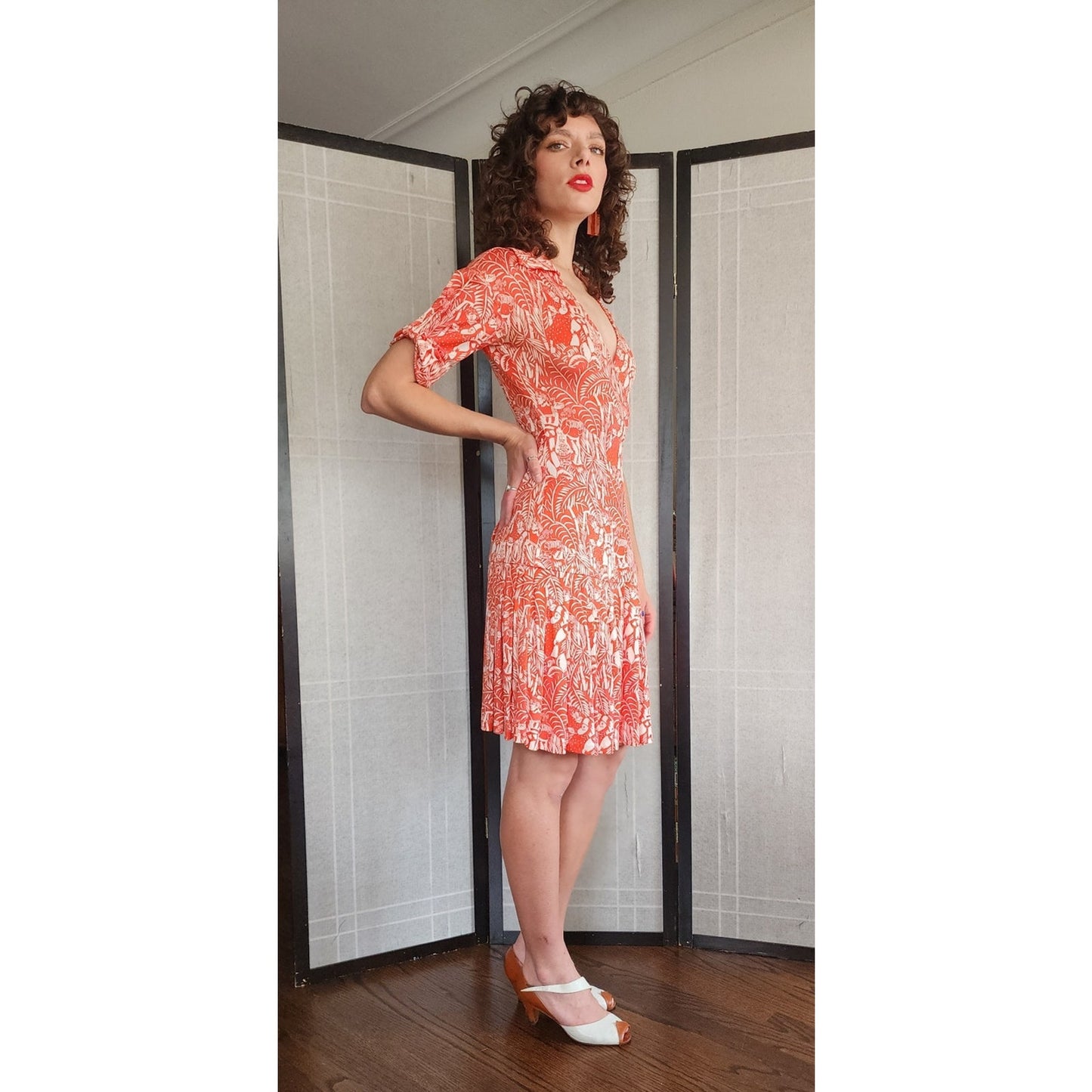 Vintage Y2K Diane von Furstenberg Wrap Dress Orange White Jungle Print